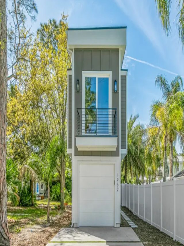 Tiny 10-foot-wide ‘spite’ house lists for $619K in Florida